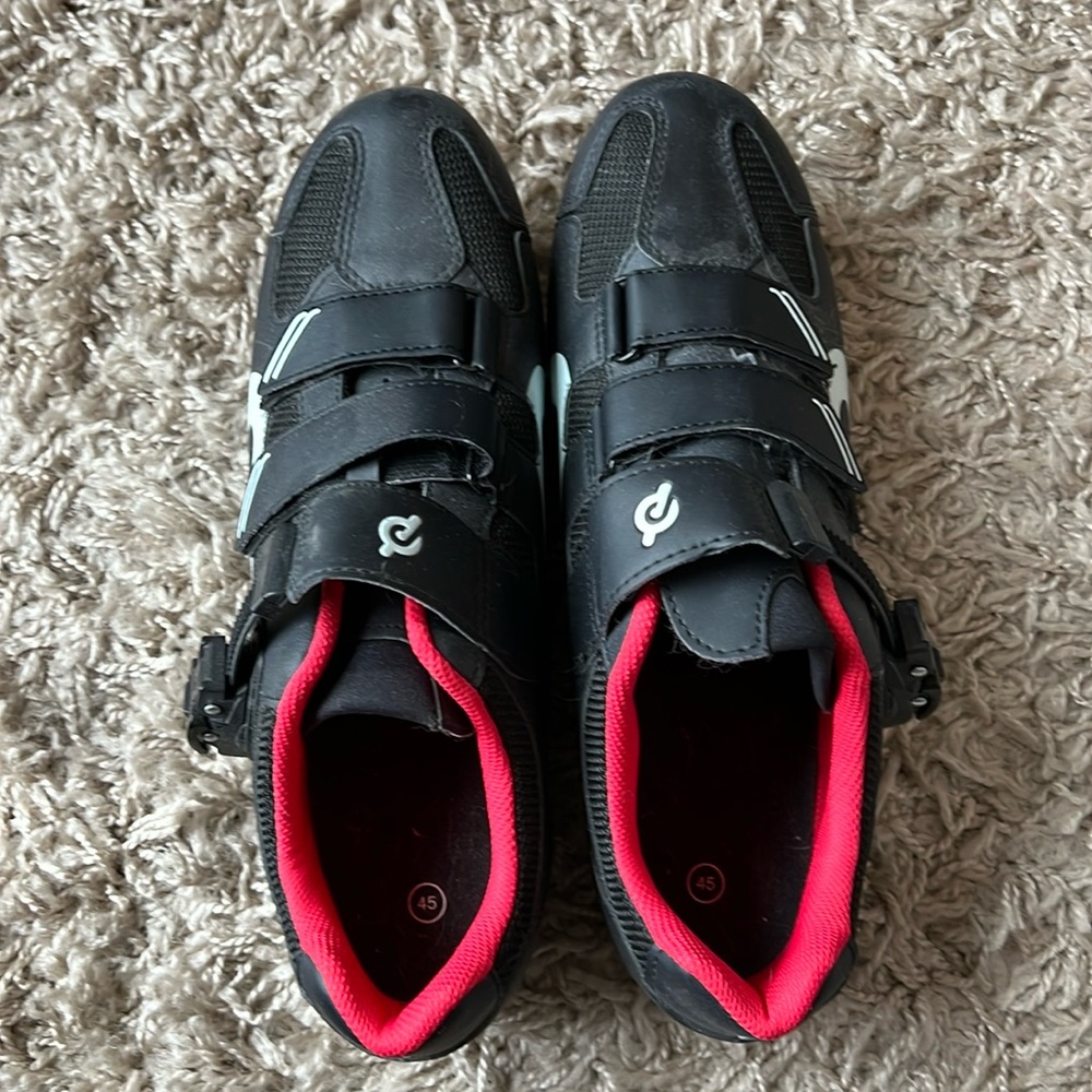 Size 45 like new Peloton cycle shoes